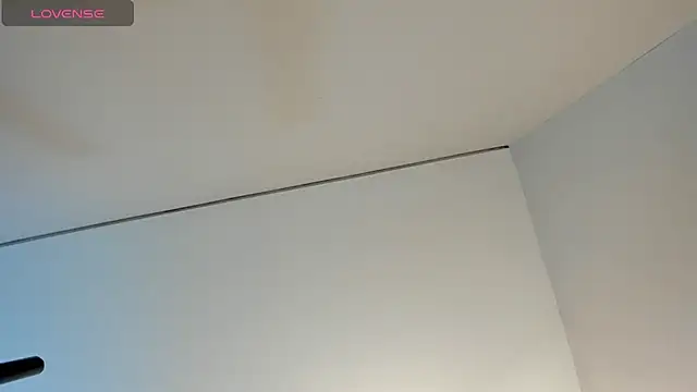 Charlotte hall  online show from 12/19/25, 03:13