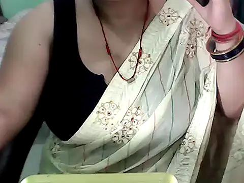 BABITA KUMARII online show from 05/16/26, 05:01