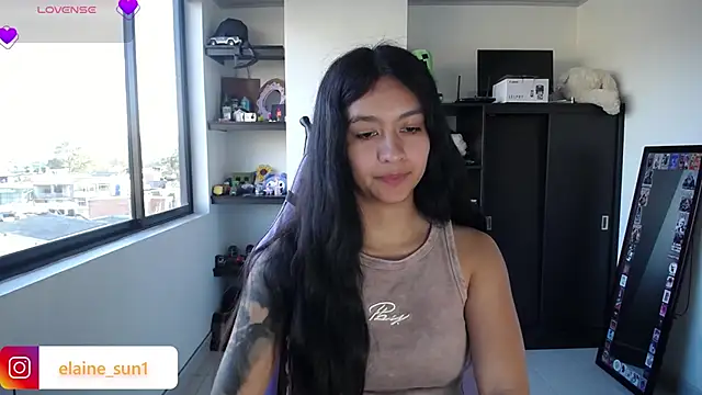 Snapshot of elaine_sun1 chatting on 05/06/26, 10:37 elaine sun1 online show from 05/06/26, 10:37