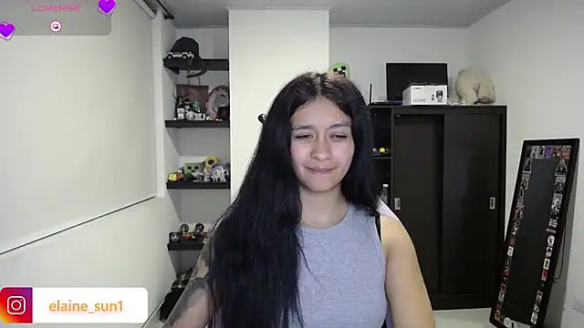 Snapshot of elaine_sun1 chatting on 05/15/26, 11:34 elaine sun1 online show from 05/15/26, 11:34