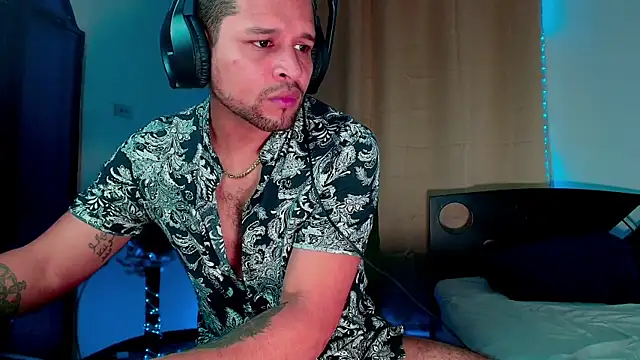 LucasGaeel online show from 11/06/25, 11:15