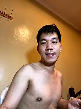 Snapshot of asian_guy_69 chatting on 10/16/25, 03:13 asian guy 69 online show from 10/16/25, 03:13