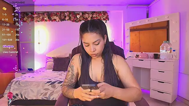 kloe28 online show from 01/11/26, 04:06