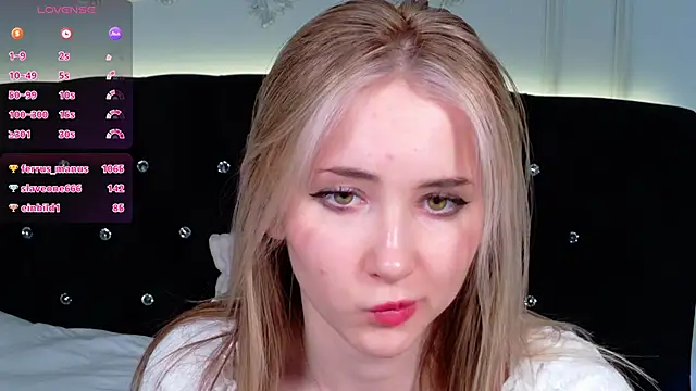 LiraKink online show from 11/16/25, 09:48