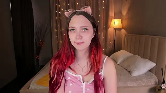 Monica  Queen online show from 11/24/25, 05:29