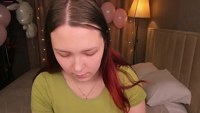 Monica  Queen online show from 04/06/26, 05:30