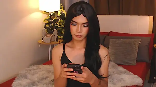 Snapshot of AmarraSins chatting on 10/13/25, 04:23 AmarraSins online show from 10/13/25, 04:23