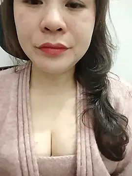 Girl Shy2000 online show from 02/12/26, 03:40