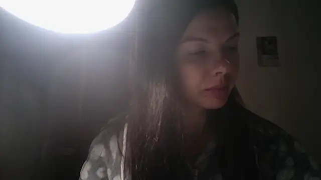 Lorivell online show from 11/26/25, 10:27