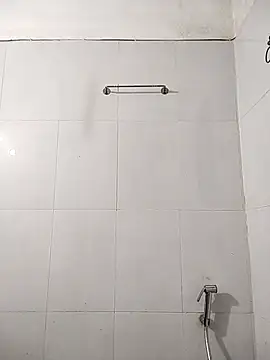 Ilhaamgrey online show from 10/04/25, 09:02