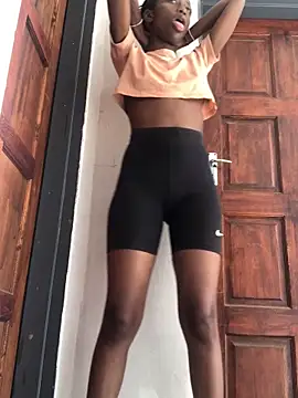 Caramel102004 online show from 04/10/26, 11:15