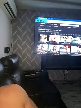 Snapshot of Moisesjrtapia chatting on 07/14/26, 09:47 Moisesjrtapia online show from 07/14/26, 09:47