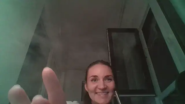 Tavrisse online show from 10/24/25, 03:52