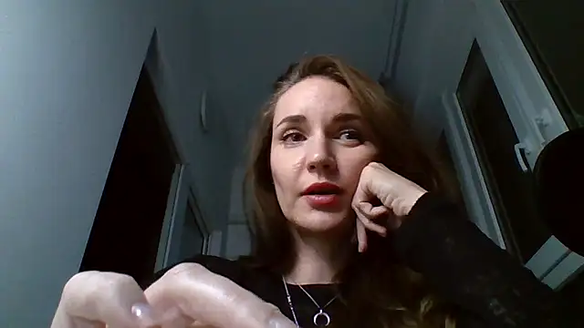 Tavrisse online show from 10/25/25, 10:26