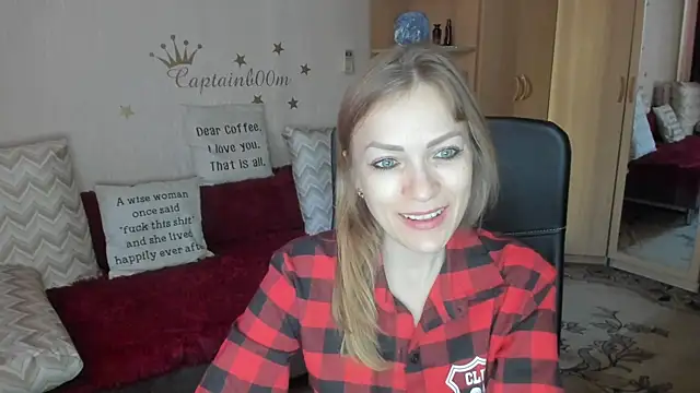 Tiffany Bates online show from 09/29/25, 09:47