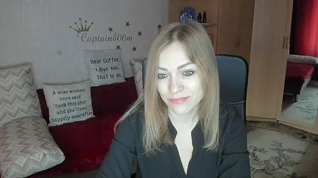 Tiffany Bates online show from 10/11/25, 04:01