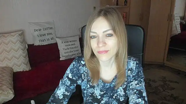 Tiffany Bates online show from 04/05/26, 03:47