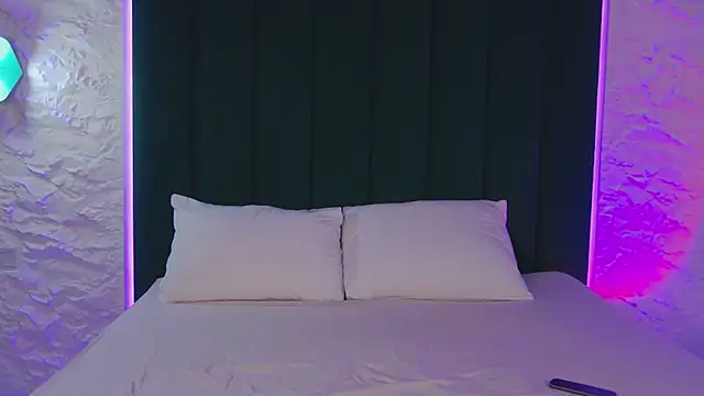 Luna Olsen online show from 02/05/26, 04:39