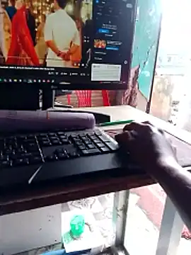 Snapshot of LesserUpset chatting on 11/02/25, 03:42 LesserUpset online show from 11/02/25, 03:42