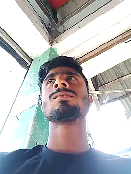 Snapshot of LesserUpset chatting on 11/20/25, 04:56 LesserUpset online show from 11/20/25, 04:56