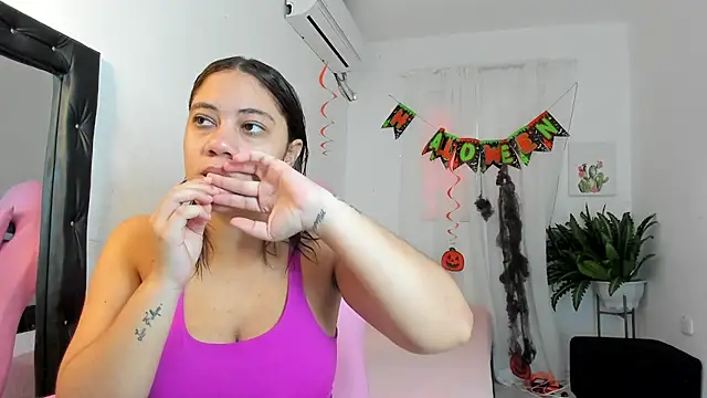 Snapshot of vanelope_smith chatting on 10/22/25, 07:24 vanelope smith online show from 10/22/25, 07:24