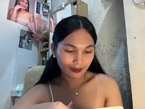 Snapshot of FelicityLincoln chatting on 04/08/26, 07:30 FelicityLincoln online show from 04/08/26, 07:30