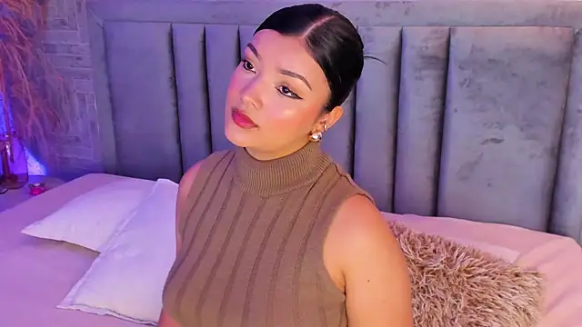 EmmaBlossom online show from 10/06/25, 06:49