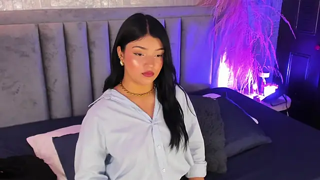 EmmaBlossom online show from 10/26/25, 03:29