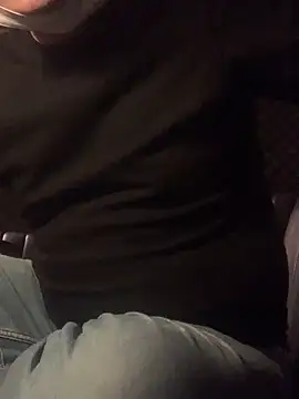 Snapshot of mj-story chatting on 10/11/25, 03:06 mj-story online show from 10/11/25, 03:06