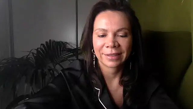 Snapshot of Xoryneth chatting on 10/27/25, 01:04 Xoryneth online show from 10/27/25, 01:04