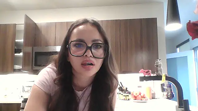 Elyrisse online show from 10/26/25, 11:09