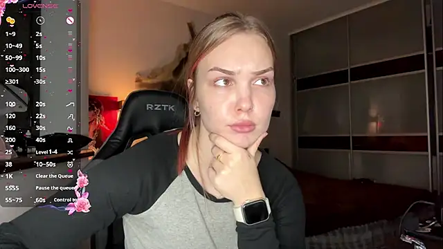 EvaCarter1 online show from 11/30/25, 01:48