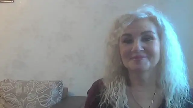 LadySexyBlond online show from 10/18/25, 11:00