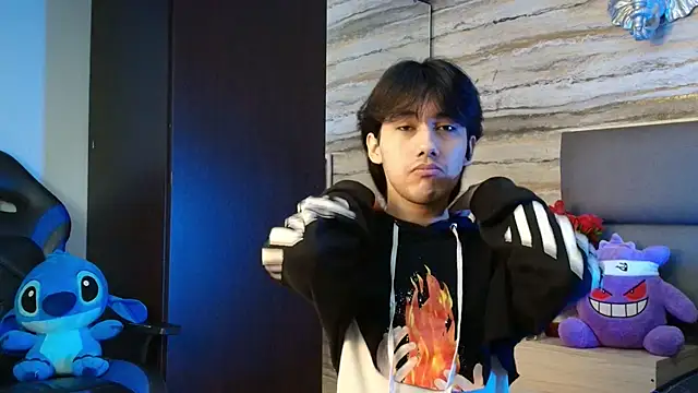 Lovers 21 online show from 02/20/26, 03:58