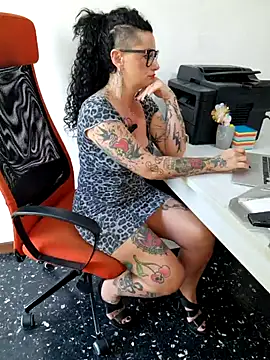 candymaxxx online show from 05/28/26, 06:32