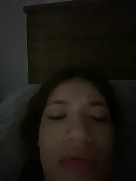 Snapshot of meridacute_ chatting on 11/16/25, 02:28 meridacute online show from 11/16/25, 02:28