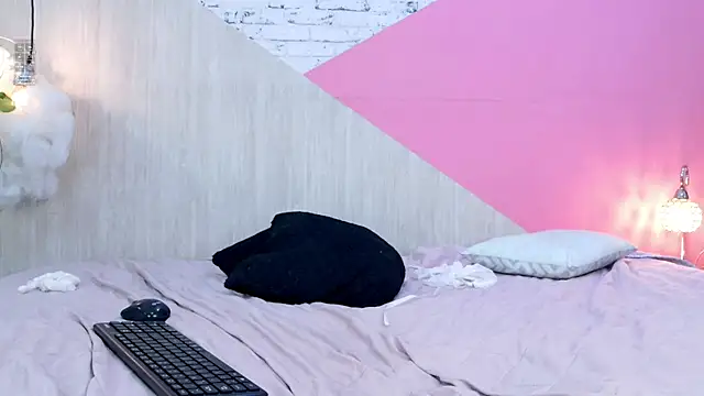 adisson petite1 online show from 02/09/26, 05:28