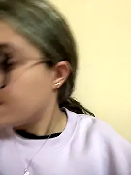 Snapshot of katiaa_lovv chatting on 01/07/26, 06:10 katiaa lovv online show from 01/07/26, 06:10