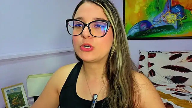 Snapshot of katiaa_lovv chatting on 03/24/26, 12:21 katiaa lovv online show from 03/24/26, 12:21