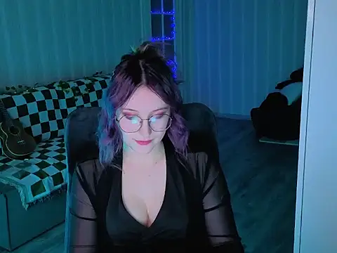Snapshot of violet-siren-x chatting on 05/10/26, 02:22 violet-siren-x online show from 05/10/26, 02:22
