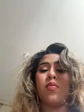 Snapshot of itsdanividarte chatting on 10/18/25, 09:37 itsdanividarte online show from 10/18/25, 09:37