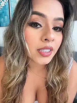 Snapshot of itsdanividarte chatting on 11/25/25, 09:37 itsdanividarte online show from 11/25/25, 09:37