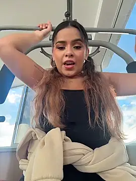 Snapshot of itsdanividarte chatting on 12/04/25, 10:07 itsdanividarte online show from 12/04/25, 10:07