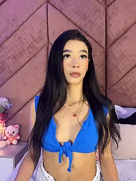 Snapshot of ChloeRosses chatting on 02/06/26, 02:38 ChloeRosses online show from 02/06/26, 02:38