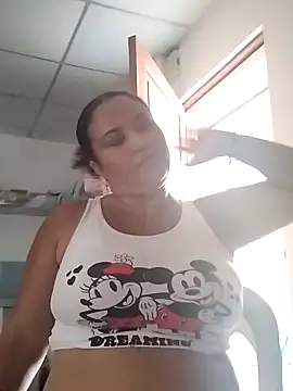 MEYBELLATINA online show from 02/28/26, 09:38