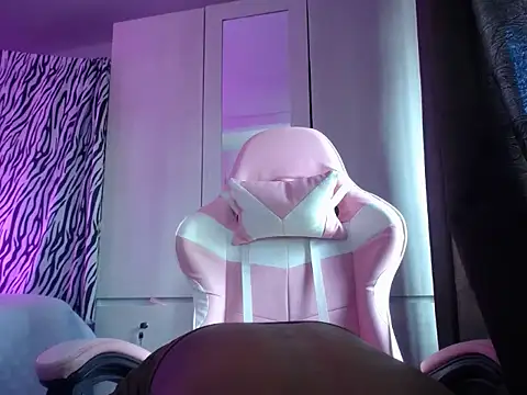 Nahomyyy online show from 03/09/26, 07:40