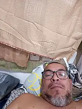 Snapshot of ANTHONYHOTT69 chatting on 10/07/25, 11:24 ANTHONYHOTT69 online show from 10/07/25, 11:24