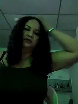 Snapshot of ANTHONYHOTT69 chatting on 10/10/25, 11:04 ANTHONYHOTT69 online show from 10/10/25, 11:04