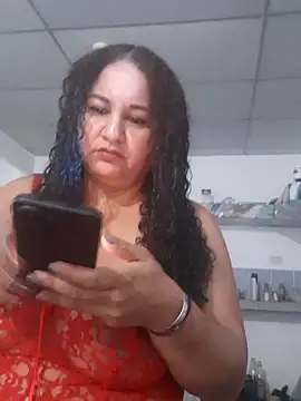 Snapshot of ANTHONYHOTT69 chatting on 10/14/25, 09:37 ANTHONYHOTT69 online show from 10/14/25, 09:37