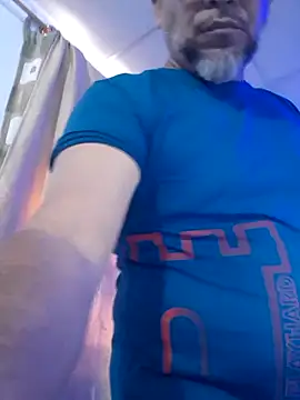 Snapshot of ANTHONYHOTT69 chatting on 10/21/25, 09:04 ANTHONYHOTT69 online show from 10/21/25, 09:04